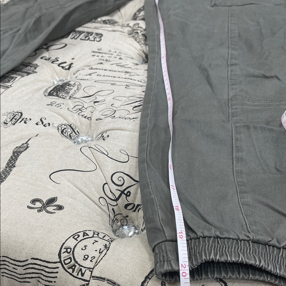 💥 Democracy Women's Absolution High Rise Joggers - Picture 8 of 13